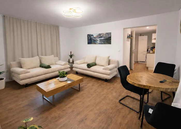 Lux *